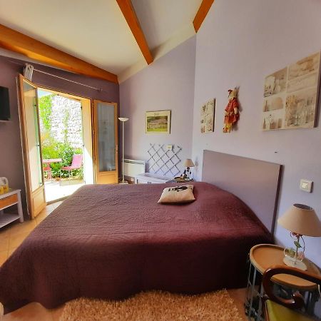 Louminai Bed & Breakfast Donzere Exterior photo