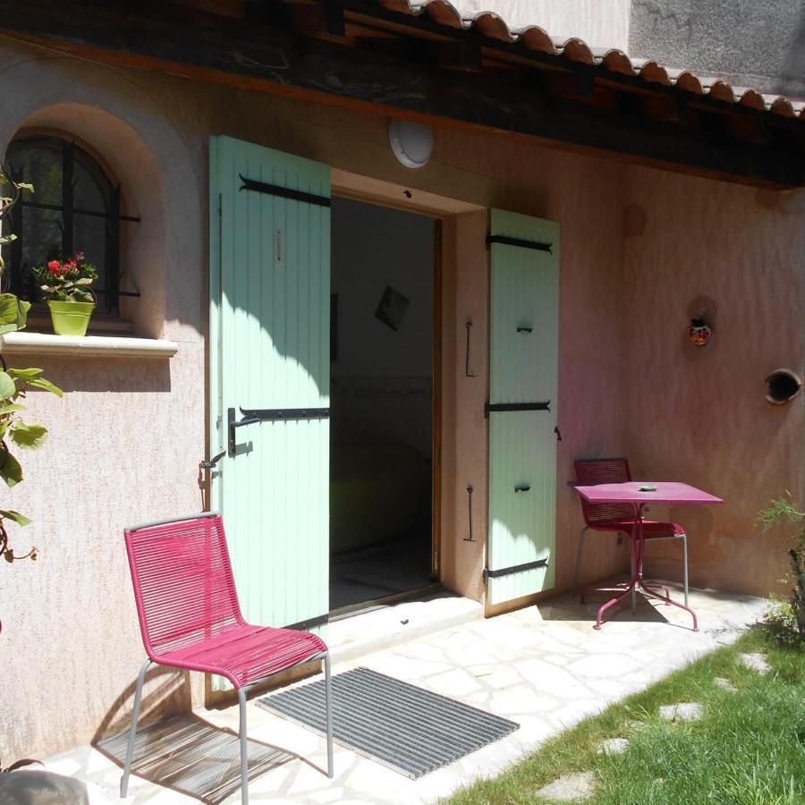 Louminai Bed & Breakfast Donzere Exterior photo